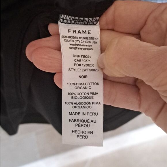 Frame Le High Rise V Neck Tee in Noir Size XL - Picture 8 of 9